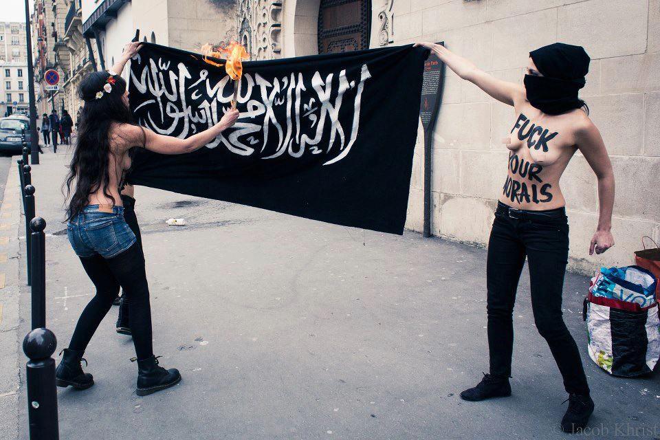 fille anti islam