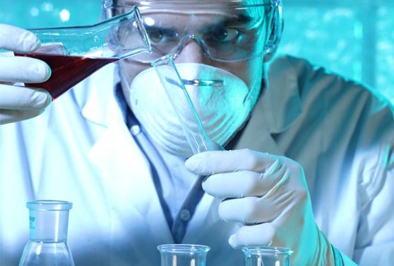 Coronavirus: course contre la montre des scientifiques pour un vaccin en Israël
