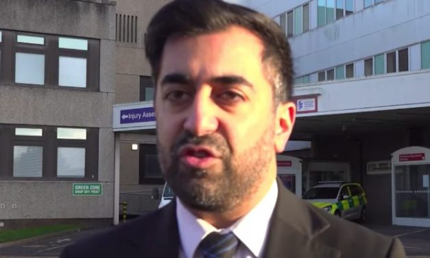 Un homme politique écossais de premier plan a rencontré un membre influent d&rsquo;un groupe terroriste palestinien
