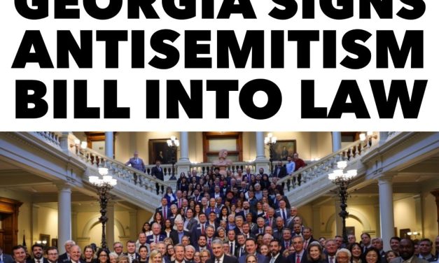 Le gouverneur de Géorgie, Brian Kemp, a signé une loi définissant l&rsquo;antisémitisme dans le droit de l&rsquo;État !