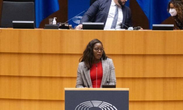Une membre du Parlement européen critique les faux partisans palestiniens pour leur absence de condamnation du Hamas
