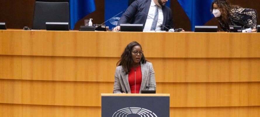 Une membre du Parlement européen critique les faux partisans palestiniens pour leur absence de condamnation du Hamas