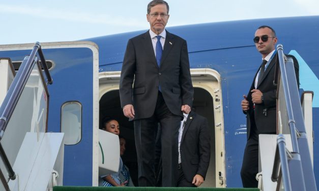 Le président israélien, Isaac Herzog, en Azerbaïdjan pour un sommet régional consacré à la paix et à la coopération